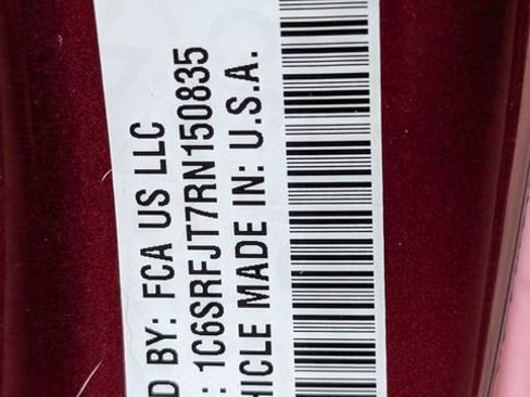 Used 2024 RAM 1500 Laramie image 32