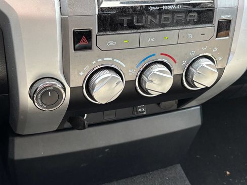 Used 2017 Toyota Tundra SR5 AWD/4WD image 12