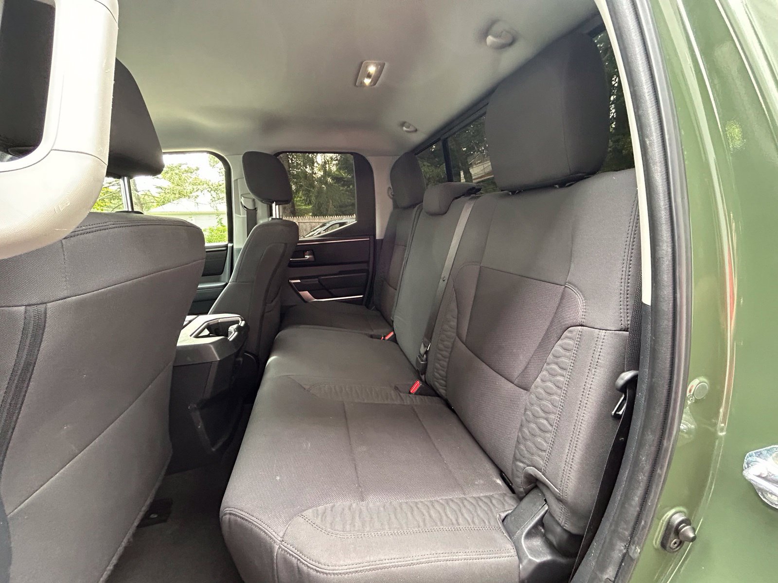 Used 2022 Toyota Tundra SR5 w/ SR5 Convenience Package AWD/4WD image 10