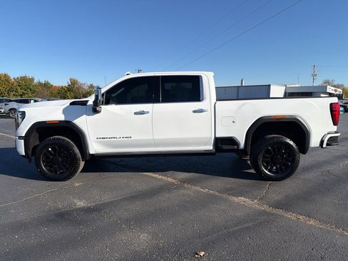 Used 2024 GMC Sierra 2500 Denali Ultimate image 7