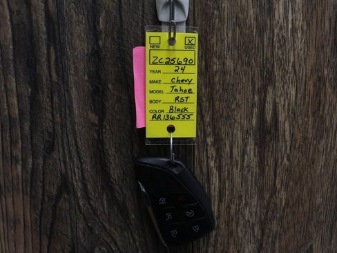 Used 2024 Chevrolet Tahoe RST w/ RST Performance Edition image 39