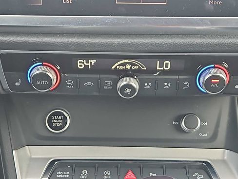 Used 2022 Audi Q3 2.0T Premium w/ Convenience Package image 17