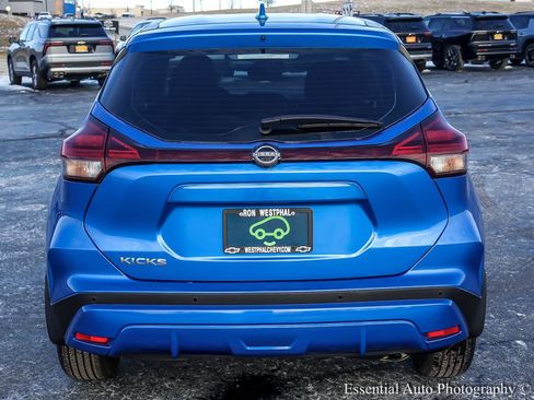 Used 2023 Nissan Kicks S image 5