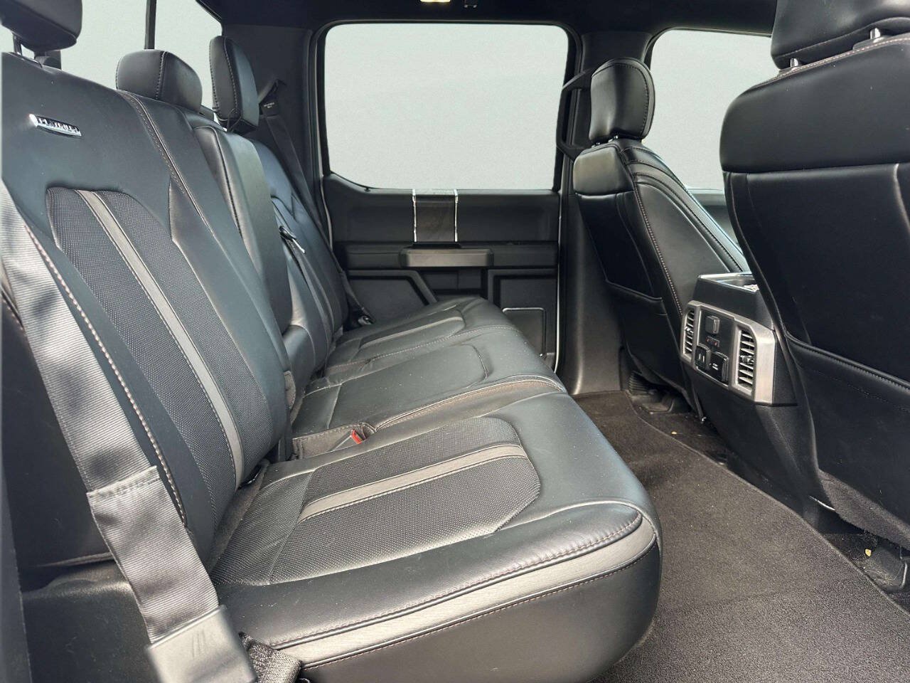 Used 2020 Ford F150 Platinum w/ Equipment Group 701A Luxury AWD/4WD image 15