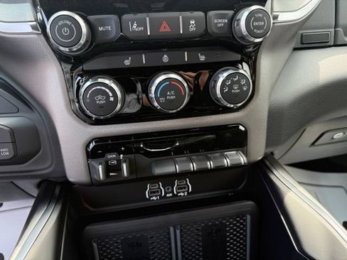 New 2026 RAM 2500 Big Horn AWD/4WD image 30
