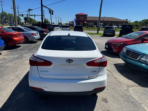 Used 2016 Kia Forte EX FWD image 6