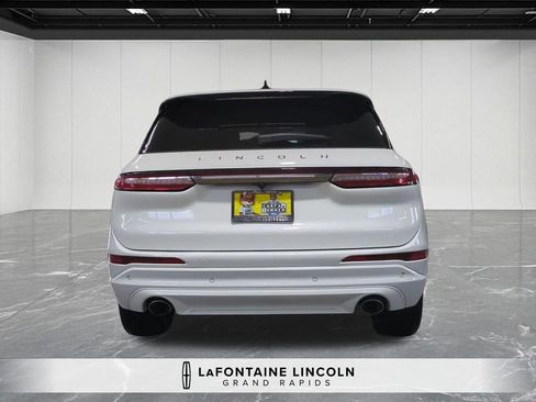 Certified 2022 Lincoln Corsair Reserve w/ Equipment Group 201A image 4