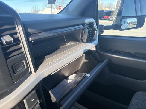 Used 2024 Ford F250 XLT image 29