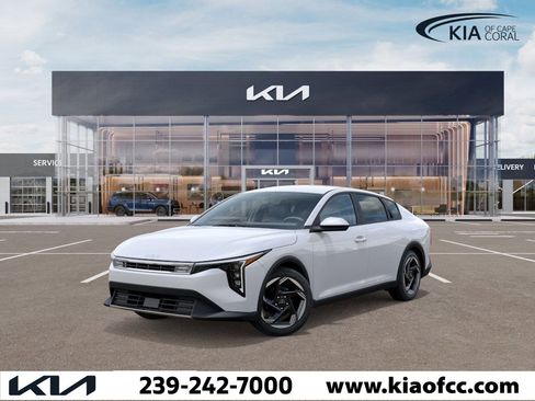 New 2026 Kia K4 EX image 1