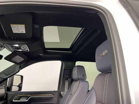 Used 2025 Chevrolet Silverado 2500 High Country w/ High Country Premium Package image 27