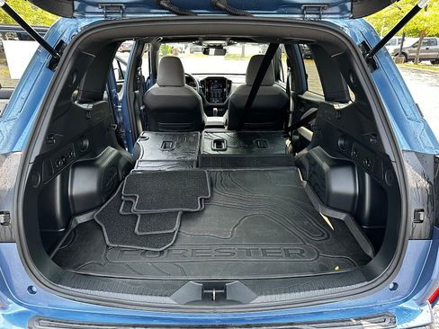Certified 2025 Subaru Forester Premium AWD/4WD image 12
