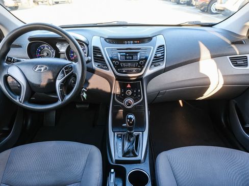 Used 2016 Hyundai Elantra SE FWD image 13