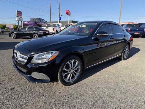Used 2016 Mercedes-Benz C 300 4MATIC Sedan image 3