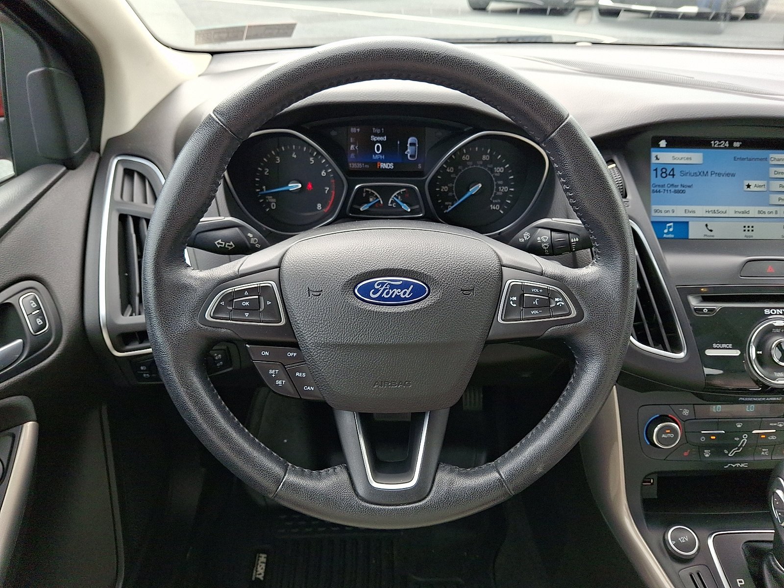 Used 2016 Ford Focus Titanium FWD image 20