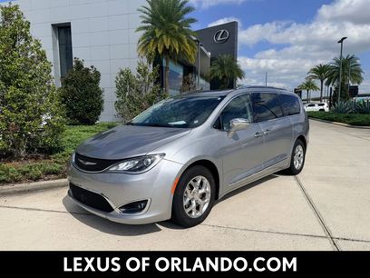 Used 2019 Chrysler Pacifica Limited w/ Advanced Safetytec Group