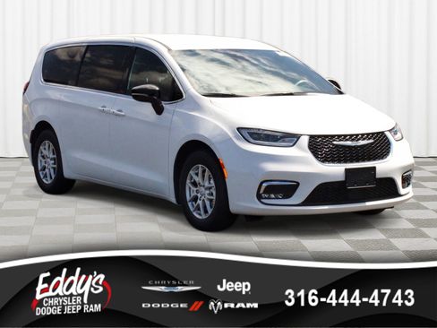 New 2026 Chrysler Pacifica Select FWD image 1
