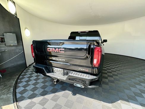 Used 2021 GMC Sierra 1500 AT4 w/ AT4 Preferred Package AWD/4WD image 7