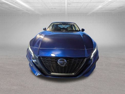 Used 2020 Nissan Altima 2.5 SR w/ Premium Package FWD image 8