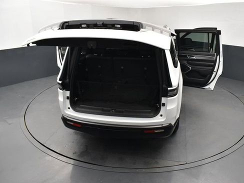 New 2026 Jeep Grand Wagoneer 4WD w/ 8-Passenger Seating Package image 29