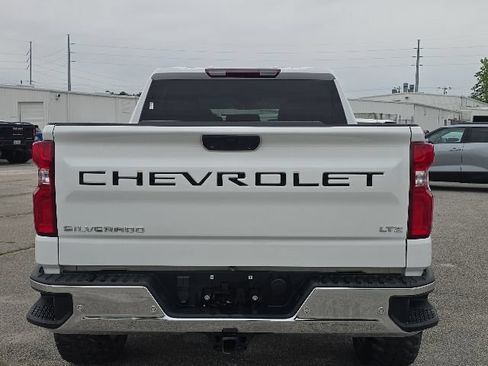 Used 2023 Chevrolet Silverado 1500 LTZ AWD/4WD image 4