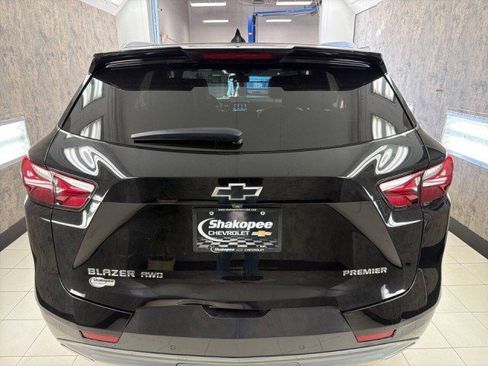 Used 2022 Chevrolet Blazer Premier w/ Enhanced Convenience Package image 3