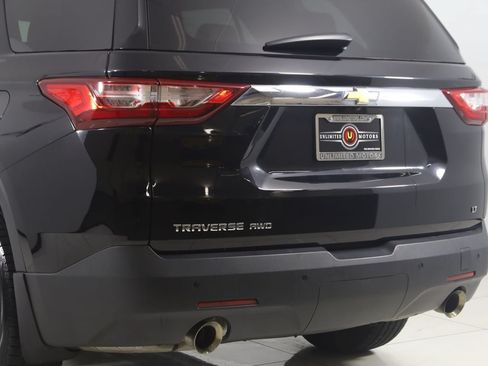 Used 2019 Chevrolet Traverse LT w/ LPO, Floor Liner Package AWD/4WD image 22