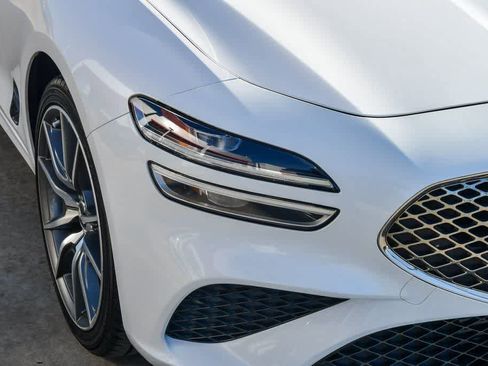 Used 2022 Genesis G70 3.3T image 5
