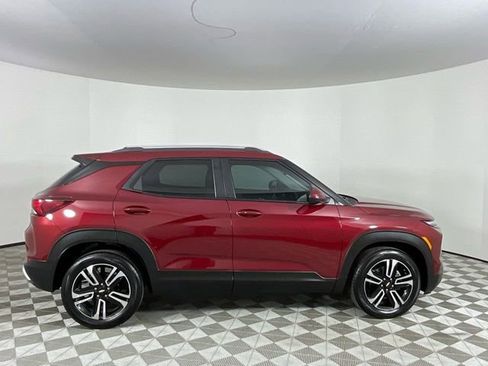 Used 2024 Chevrolet TrailBlazer LT w/ Convenience Package image 4
