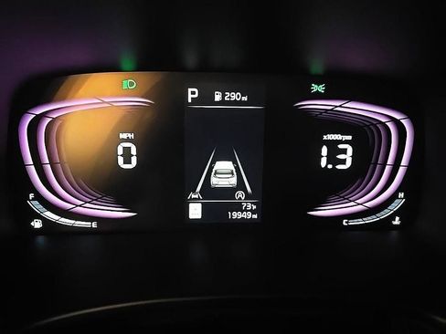 Used 2023 Kia Soul LX FWD image 18