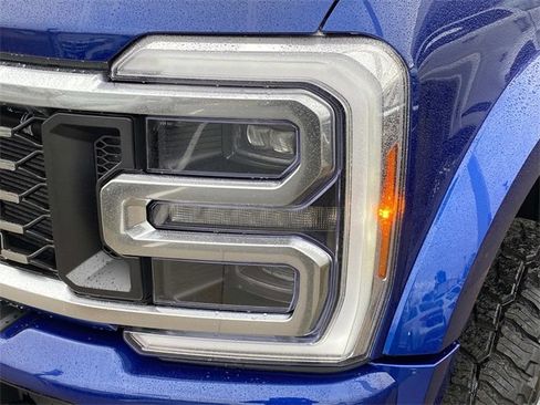 New 2026 Ford F450 Platinum image 4