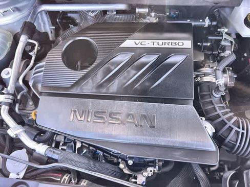 Used 2024 Nissan Rogue SV AWD/4WD image 10