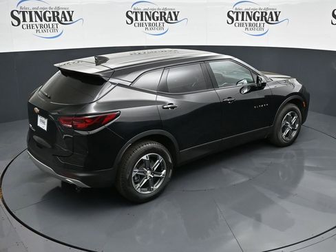Used 2025 Chevrolet Blazer LT AWD/4WD image 24
