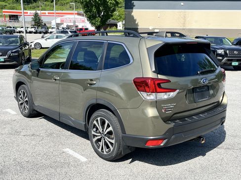 Used 2023 Subaru Forester Limited AWD/4WD image 5