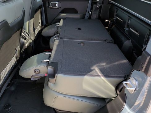 New 2026 Jeep Gladiator Mojave image 44