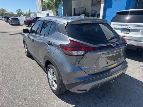 Used 2024 Nissan Kicks S image 7