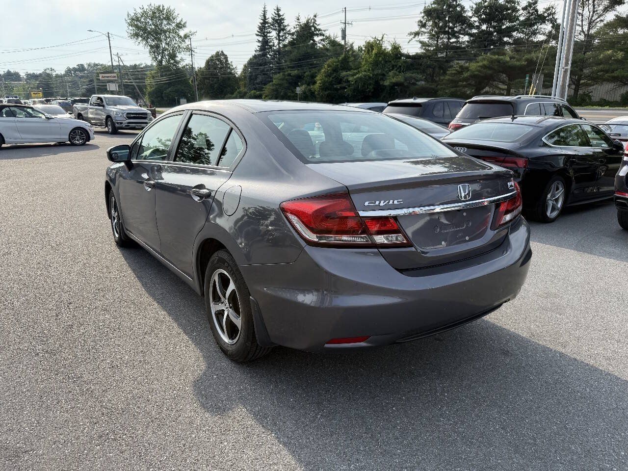 Used 2015 Honda Civic SE image 9
