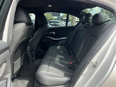 Used 2019 BMW 330i Sedan w/ M Sport Package RWD image 31