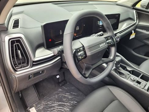 New 2026 Kia Sorento S w/ S Panoramic Sunroof Package FWD image 8