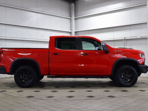 Used 2024 Chevrolet Silverado 1500 ZR2 w/ ZR2 Bison Edition image 8