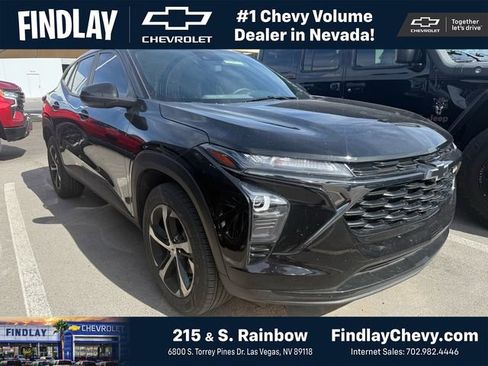 Used 2024 Chevrolet Trax RS w/ Driver Confidence Package FWD image 1