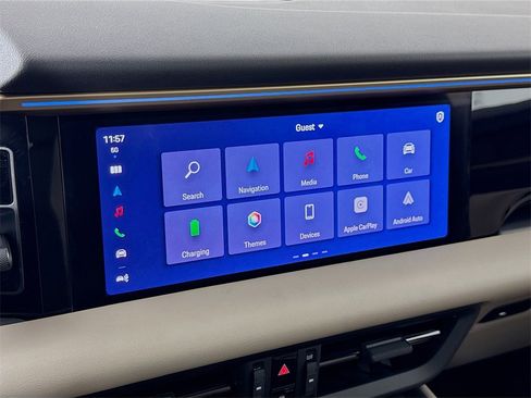 Used 2025 Porsche Macan Electric image 17