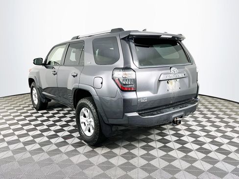 Used 2019 Toyota 4Runner SR5 image 5