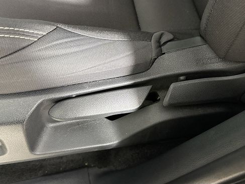 Used 2024 Toyota Tacoma TRD Off-Road image 24