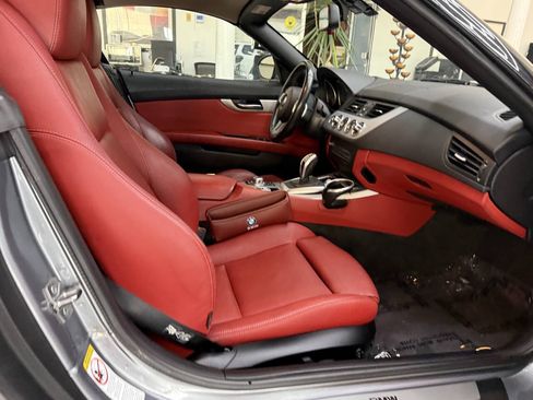 Used 2009 BMW Z4 sDrive35i RWD image 13