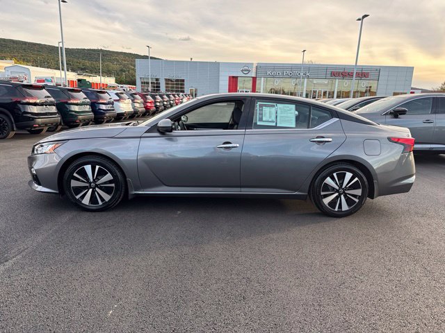 Used 2020 Nissan Altima 2.5 SV FWD image 8