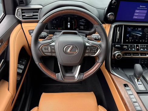 New 2026 Lexus LX 700h Luxury AWD/4WD image 27