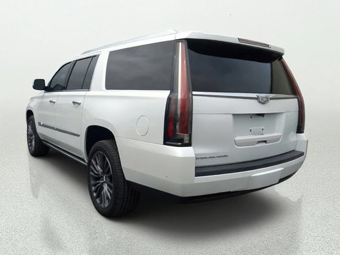 Used 2020 Cadillac Escalade ESV Platinum RWD image 5