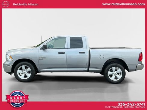 Used 2024 RAM 1500 Classic SLT AWD/4WD image 3