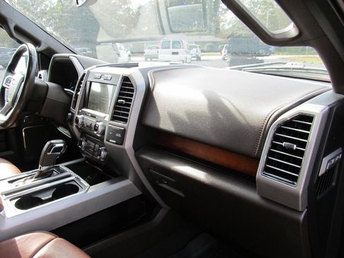 Used 2018 Ford F150 King Ranch w/ Equipment Group 601A Luxury image 42