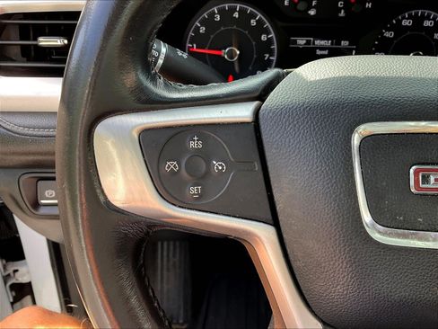 Used 2019 GMC Acadia SLE FWD image 11